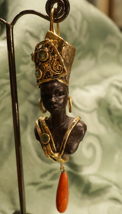simbolo runna BlackAmazement Orecchini in acciaio inox 316L con martello di Thor nero da uomo e da donna Mjölnir con corvo e corvo da 10 mm
